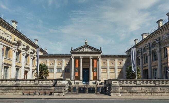 Exploring the Treasures of Ashmolean Museum Oxford