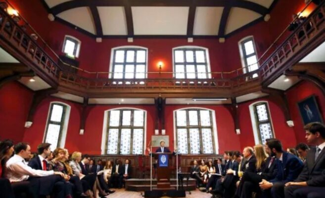 The Oxford Union The Pinnacle of Intellectual Discourse and Personal Growth